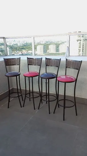 Kit 4 banquetas altas em metal e tecido