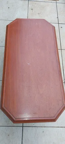 Mesa de centro (madeira maciça)