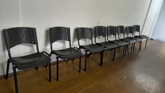 Cadeira empilháveis 