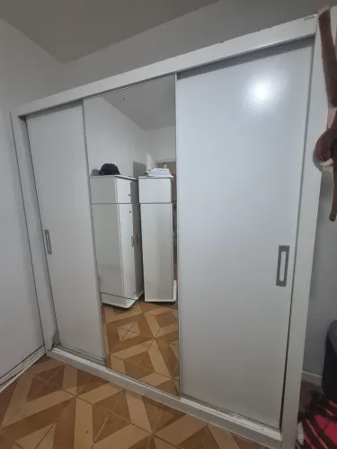 Guarda roupas 3 portas