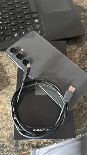 Sansung Galaxy S24 FE