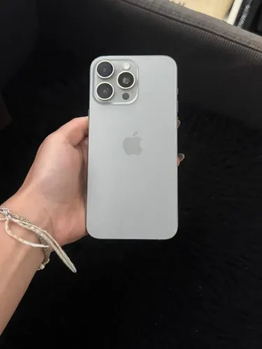 VENDO IPHONE 15pro Max 256 G