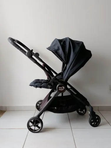 Carrinho para corrida e caminhada