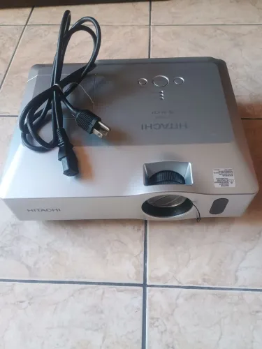 Projetor Hitachi CP - X 201
