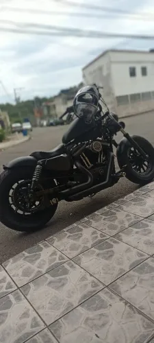 Harley Davidson 883