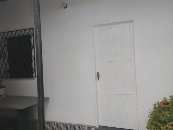 Kitnet em terreno de família