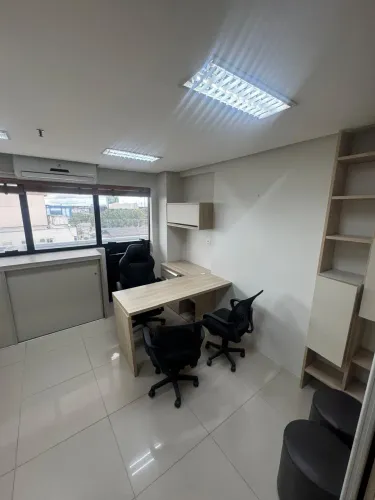 FÓRUM BUSINESS CENTER SALA COMERCIAL - 31,80M² MOBILIADA E CLIMATIZADA NO ADRIANÓPOLIS