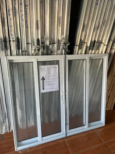 VITRÔ DE ALUMÍNIO 4 FOLHAS BRANCO LINHA 25 - SOB ENCOMENDA