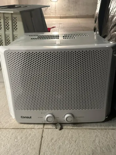 Ar condicionado de Janela Consul 7.500 BTUs Frio Mecânico CCB07