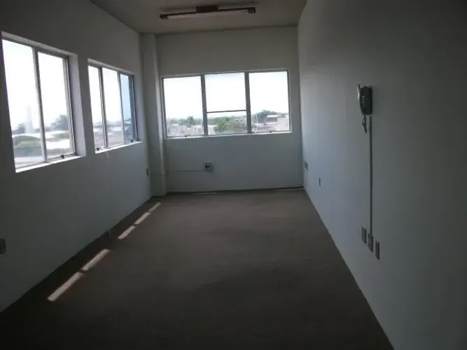 Conjunto/Sala para Locação e Venda - 30m², São João