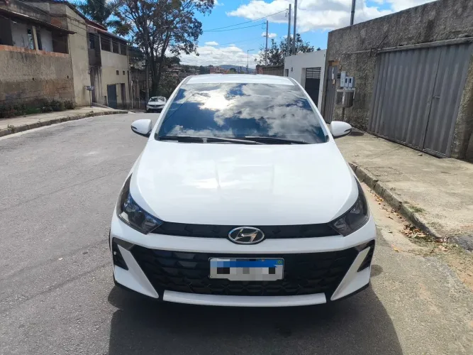Hyundai HB20S Comfort Plus 1.0 Flex 12V Mec. 2025