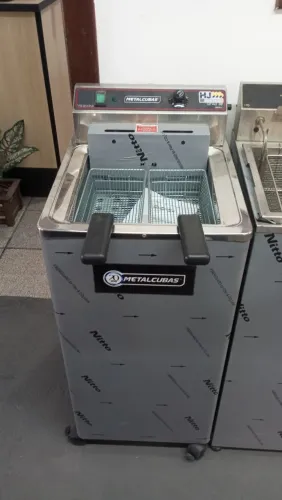 NZ. Fritadeira elétrica 30 litros 8.000w METALCUBAS