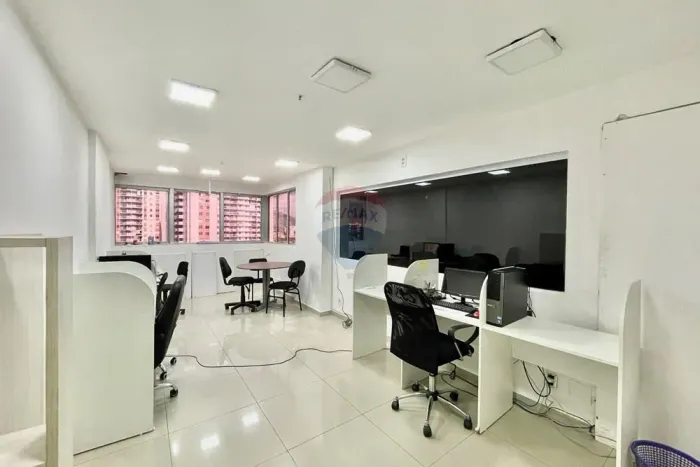 SALA COMERCIAL À VENDA, 29 M², R$ 118.000,00, AO LADO DO NORTE SHOPPING - RIO DE JANEIRO.
