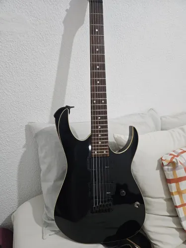Guitarra Ibanez Black - Totalmente Blindada e Regulada!