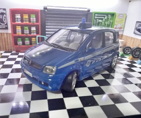 Miniatura Police Burago 1/24 Fiat Panda Polizia Italiana