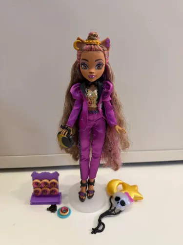 boneca monster high monster ball clawdeen wolf