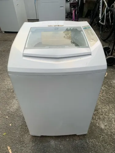 Vendo máquina de lavar 8 kg