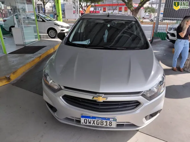Chevrolet Onix JOY Hatch 1.0 8V Flex Mec. 4P 2020