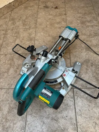 Serra meia esquadria telescópica 10" - 10.1/4" 1.430W - LS1017L 220V