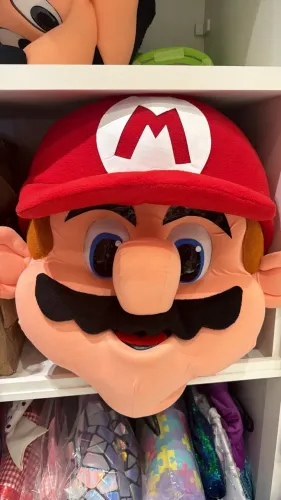 Mascote cabeça super Mário e Yoshi