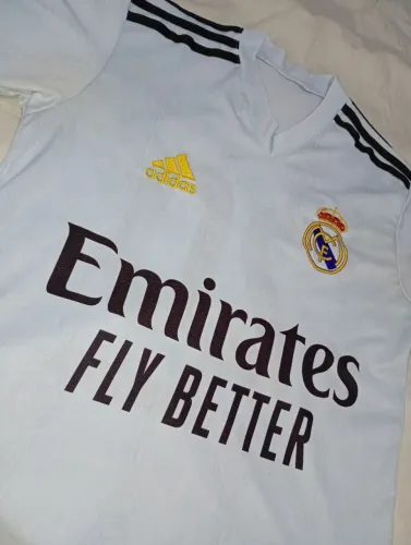 Camisa do real Madrid original número 20 antigo do Vini jr