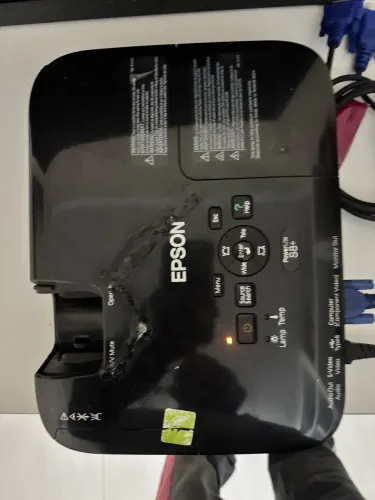 Projetor Epson PowerLite S8 +2500 Lumes