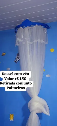 Véu com dossel azul nuvem 