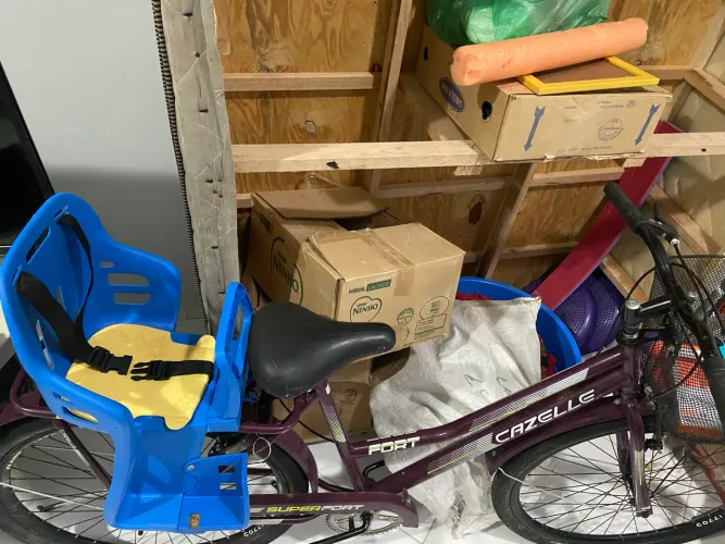 Vendo uma bicicleta apenas 3 meses de uso (zerada)