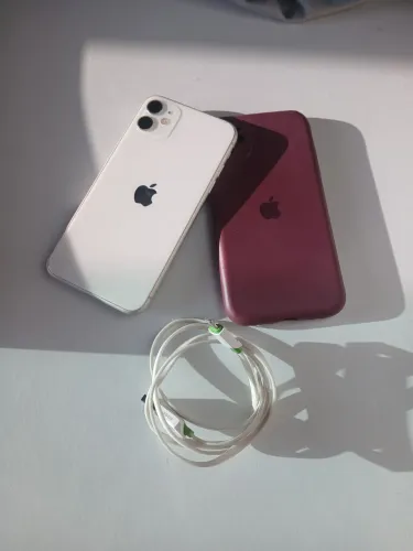 Iphone 11 PERFEITO ESTADO E NUNCA ABERTO(aceito troca)