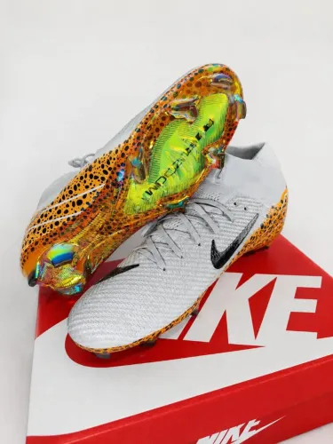 Chuteira Nike 