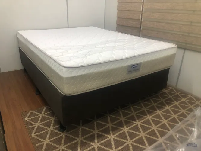 Cama box casal gazin / molas ensacadas / colchão e base / NOVO