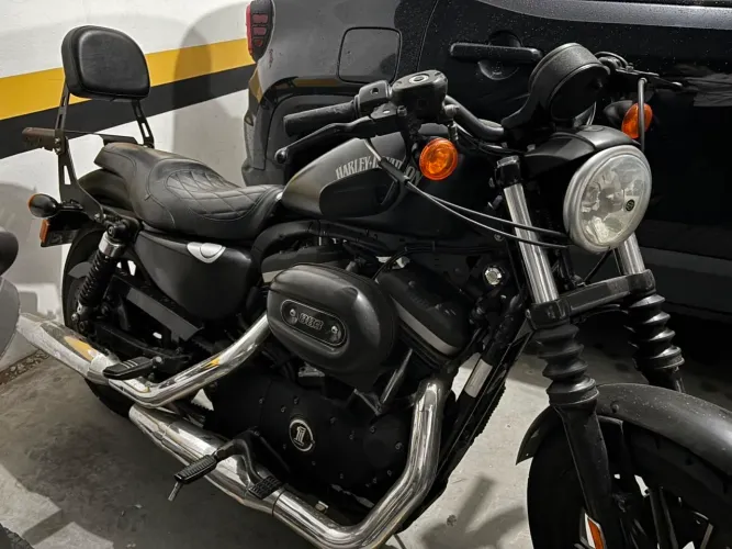 Harley Davidson XL 883 Iron
