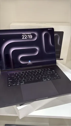 Apple MacBook Pro 16? M4 Pro 24 Gb Ram 512 Gb SSD
