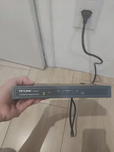 Switch Tp-link Tl-r470t+