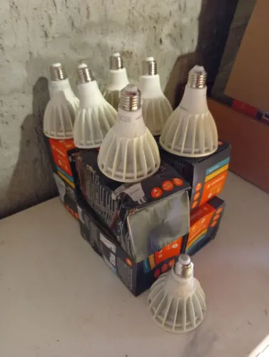 Lâmpadas Ledvance 28W