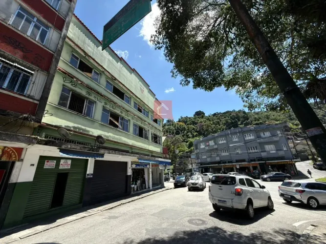 Loja para locação na Castelânea, Petrópolis RJ.