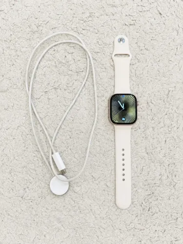 Apple Watch Series 10 46mm GPS Rose Gold - Impecável