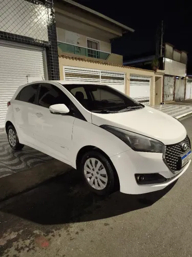 Hyundai HB20 Unique 1.0 Flex 12V Mec. 2011