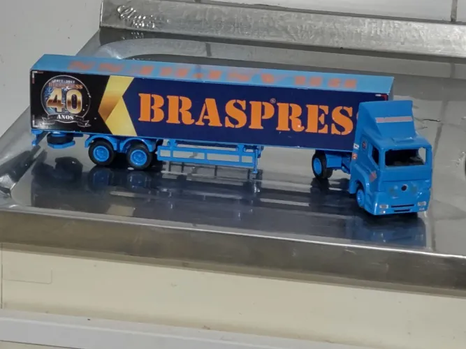 Carrinho de Coleção - Carreta