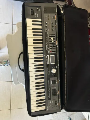 Roland V-Combo VR-09