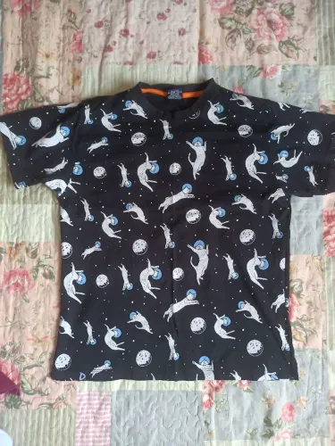Desapego blusa estampada gato astronauta tamanho P