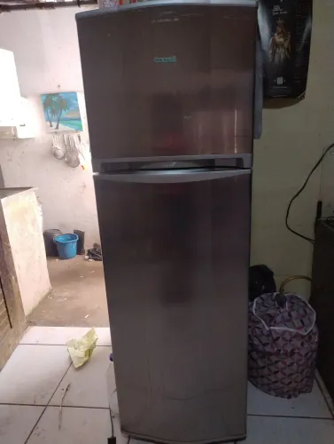 Refrigerador bastante conservado