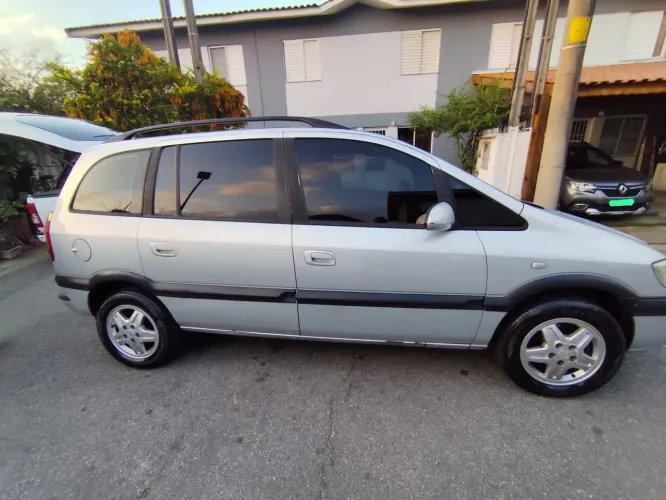 Chevrolet Zafira 2.0/ CD 2.0 8V MPFI 5P Aut. 2003