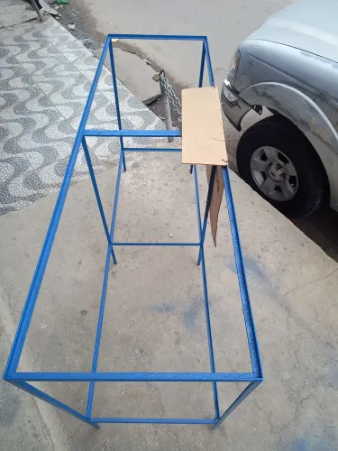 Mesa pode fazer uma vitrina
