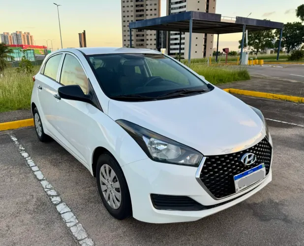 Hyundai HB20 Unique 1.0 Flex 12V Mec. 2019