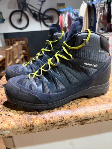 Bota Trilha Mont-Bell