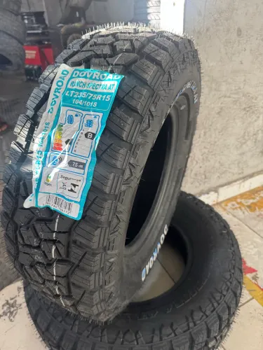 Pneus Prozax 235/75 Aro 15 AT