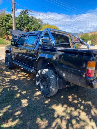 Mitsubishi L200 GLS 2.5 4X4 CD Diesel 2000