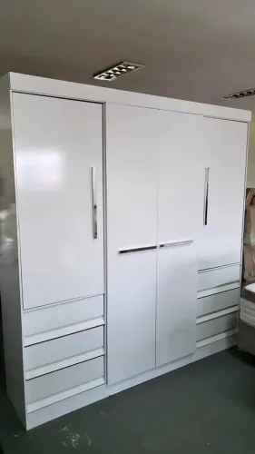 GUARDA ROUPA DE CASAL 