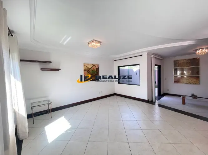 X. Casa excelente 03 Qts com 01 Suíte + Home Office ou DCE Condomínio Centro